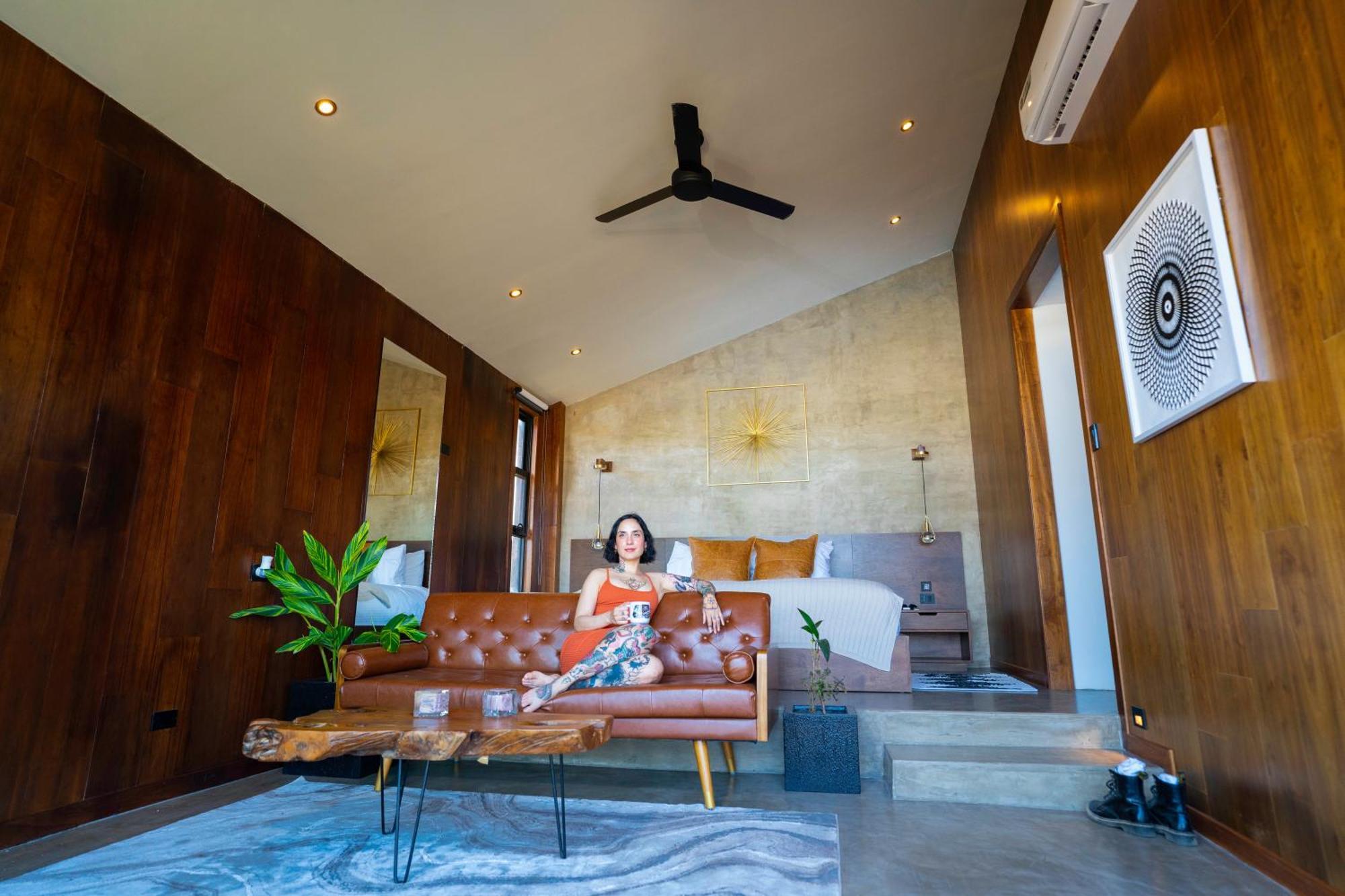 Bajo Estrellas Hotel Contemporaneo バジェ・デ・グアダルーペ エクステリア 写真